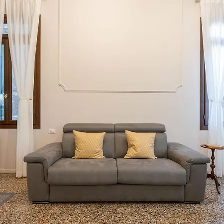 Apartment Sisila *